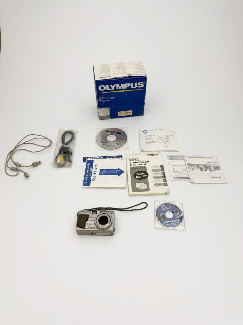 Olympus Camedia C-7000 Zoom 7.1MP Digital Camera Untested